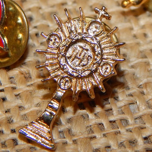 <3  Crosses Angel Elephants... Pin Lot   <3 - Picture 3 of 10